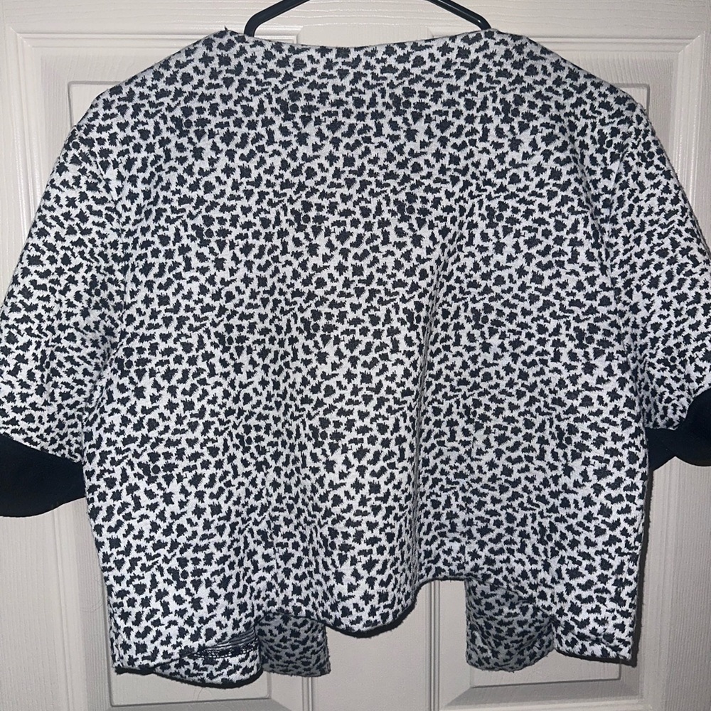 Women’s AA Studio Short Sleeve Cropped Cardigan with Crew Neck Black/Gray Sz 1X - Picture 4 of 4